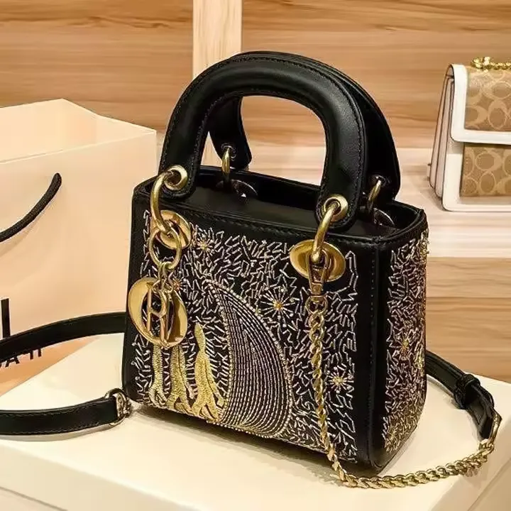 حقائب يد للسيدات فاخرة عالية الجودة -  Luxury Ladies Handbags High Quality Designer