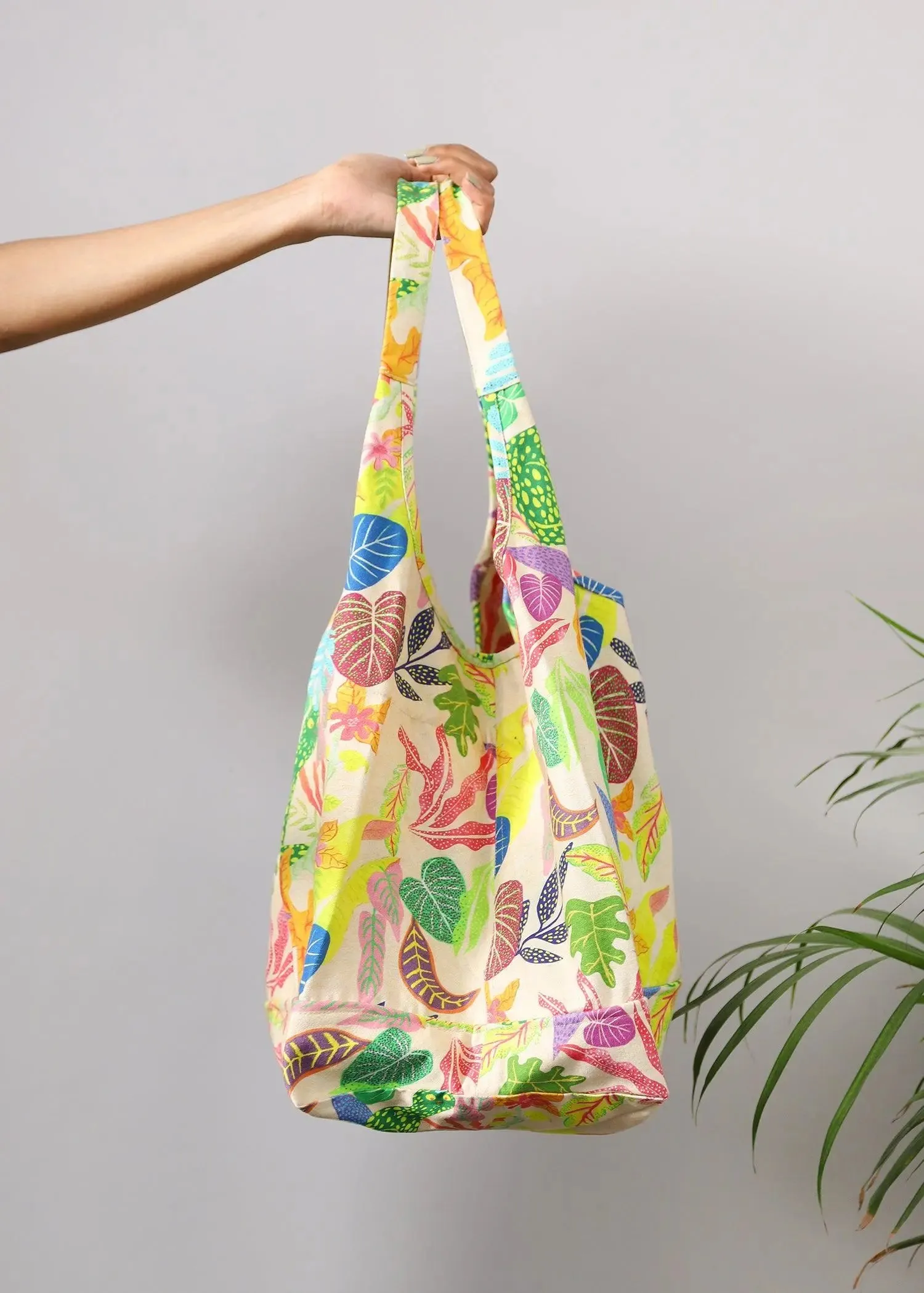 Beige Farm Rio Jhola Tote Bag
