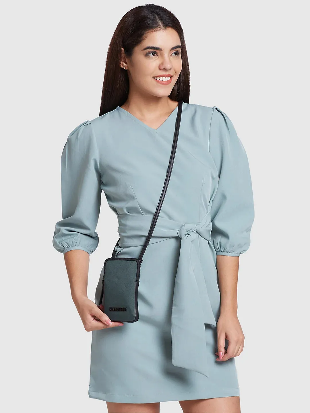 Caprese Rogue Mobile Sling Small Teal