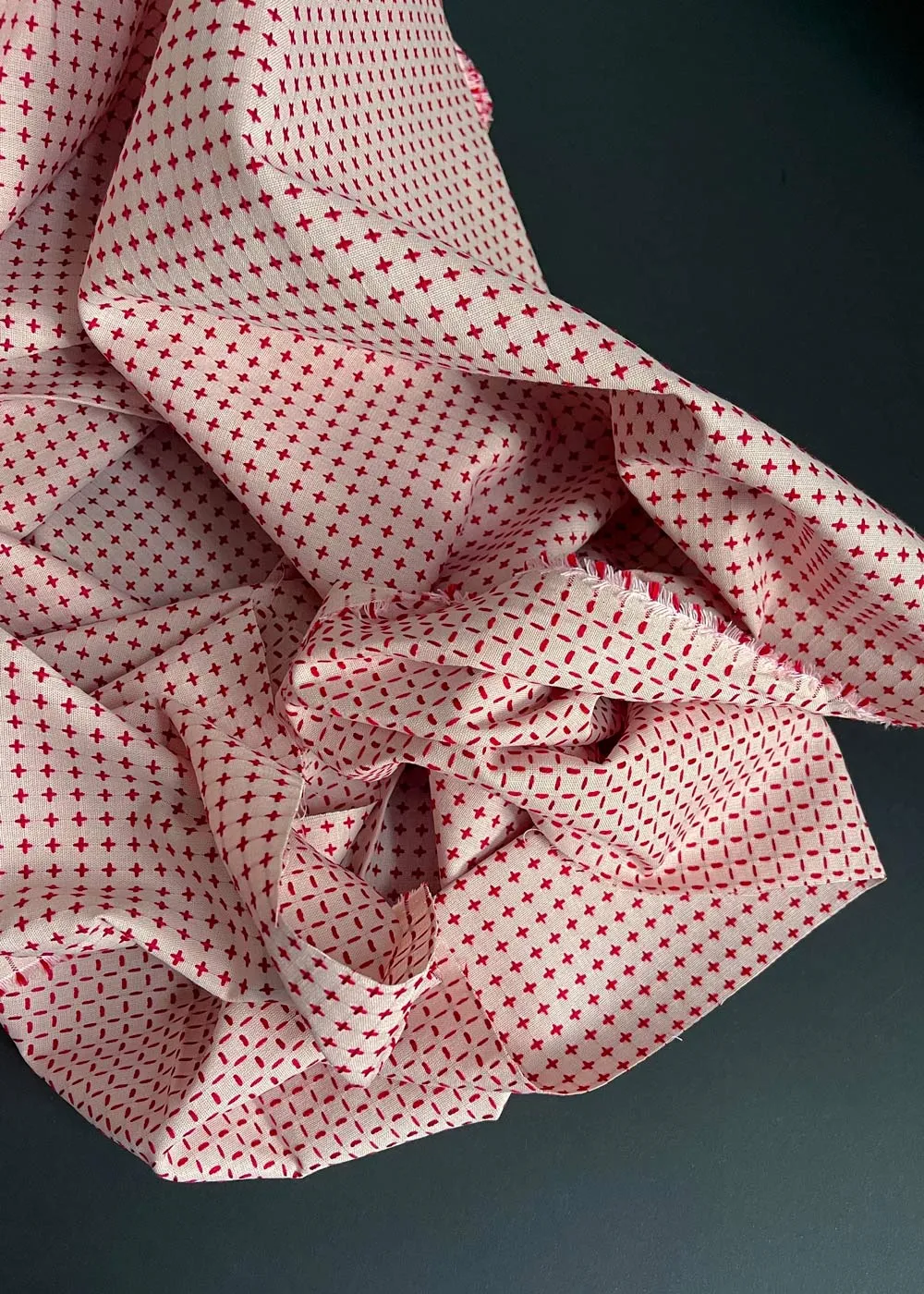 Cheerful Cross Sashiko Cotton Dobby Canvas, Red   Pink