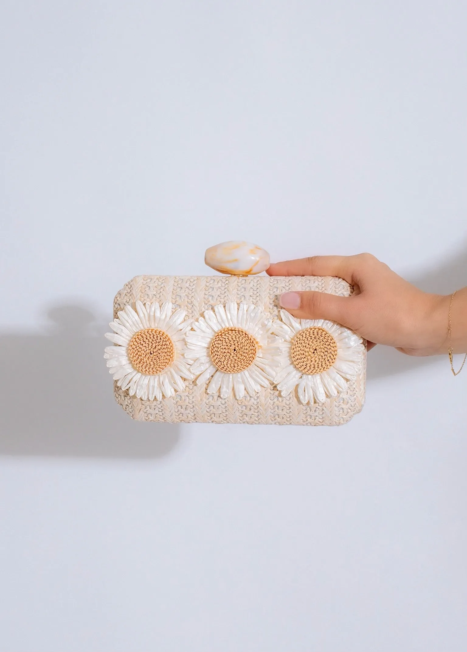 Daisy Love Clutch Nude