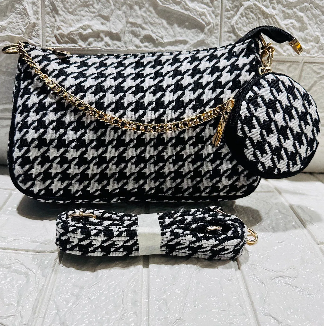DURABLE BLACK And White Baguette BAG - F1