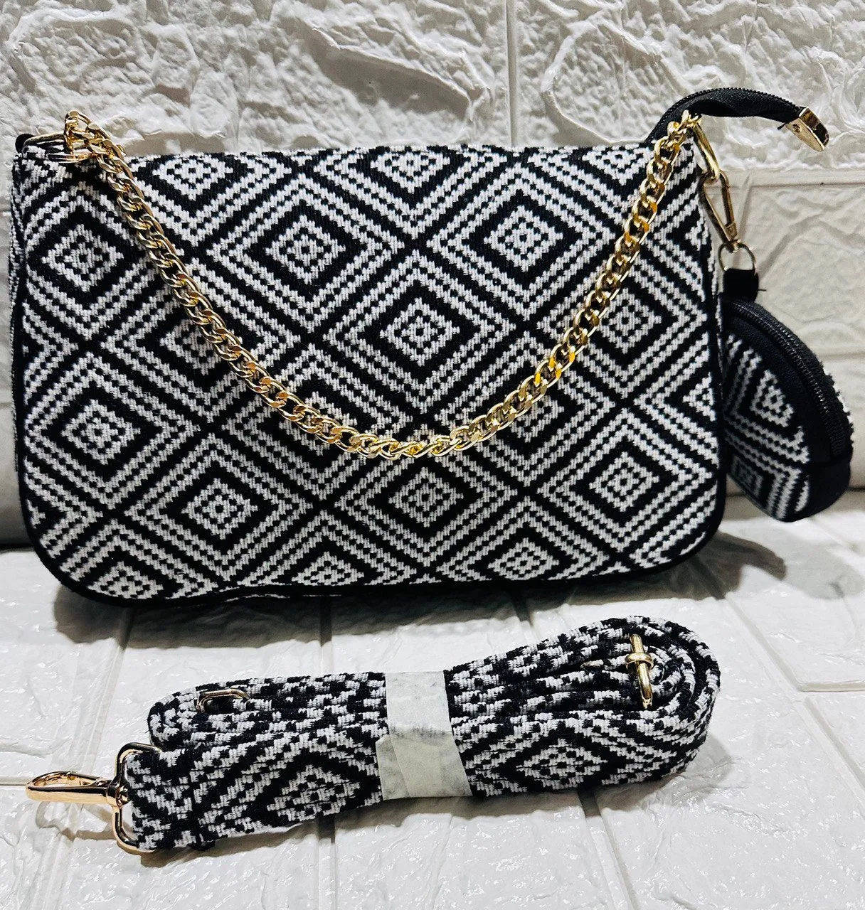DURABLE BLACK And White Baguette BAG - F2