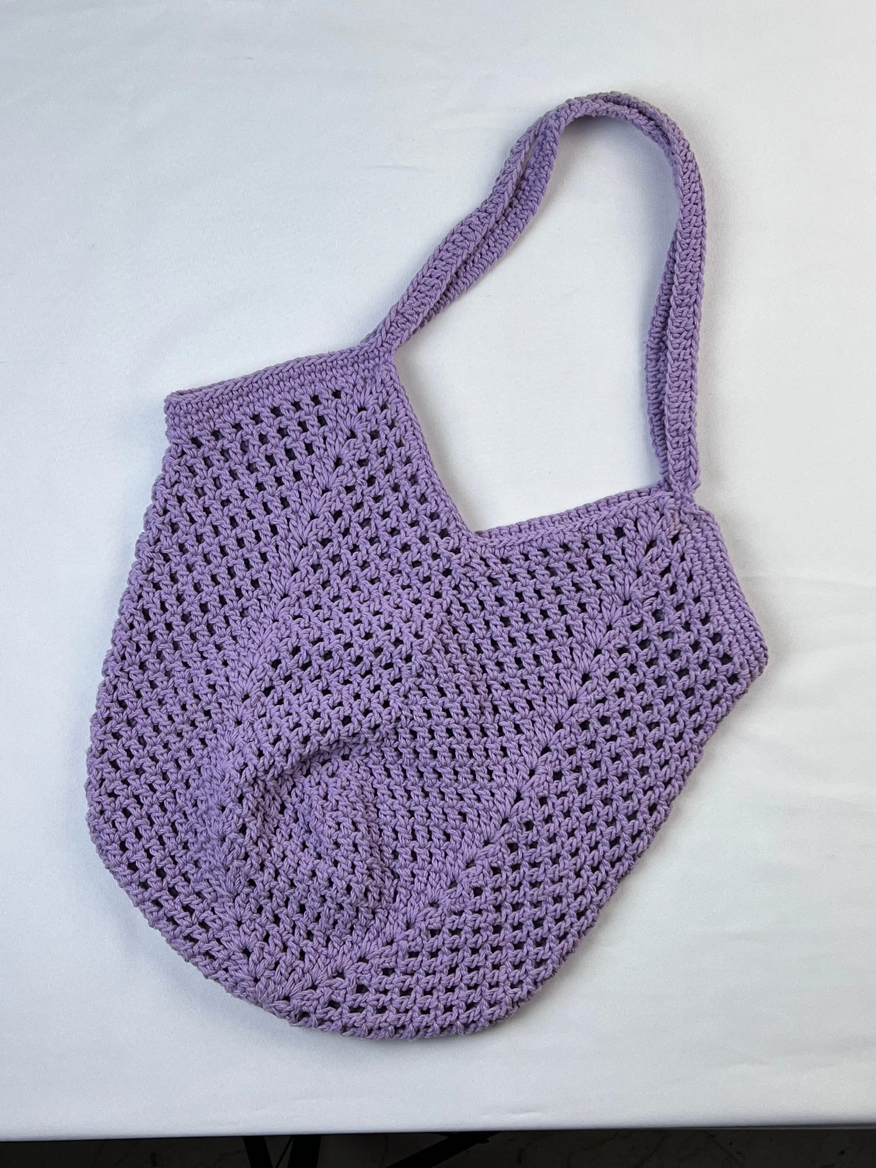 Lilac crochet bag