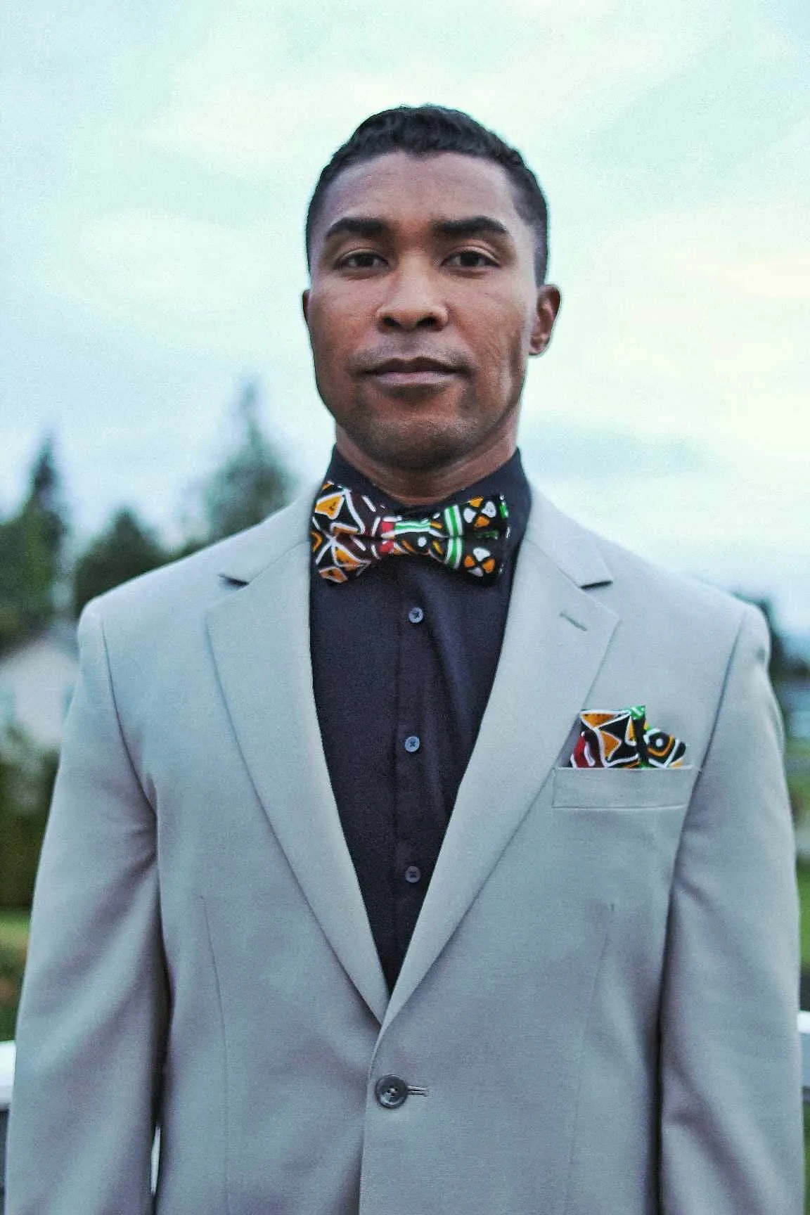 Reggae Roots Bow Tie with Pocket Square