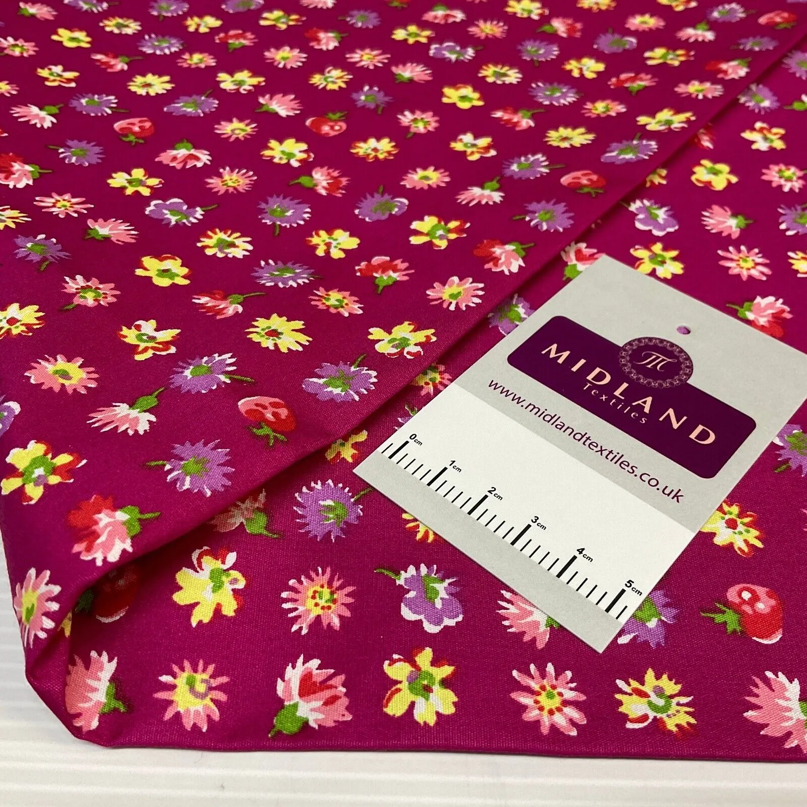 Water Lily Floral Cotton Poplin dress Fabric sold by the meter M1916